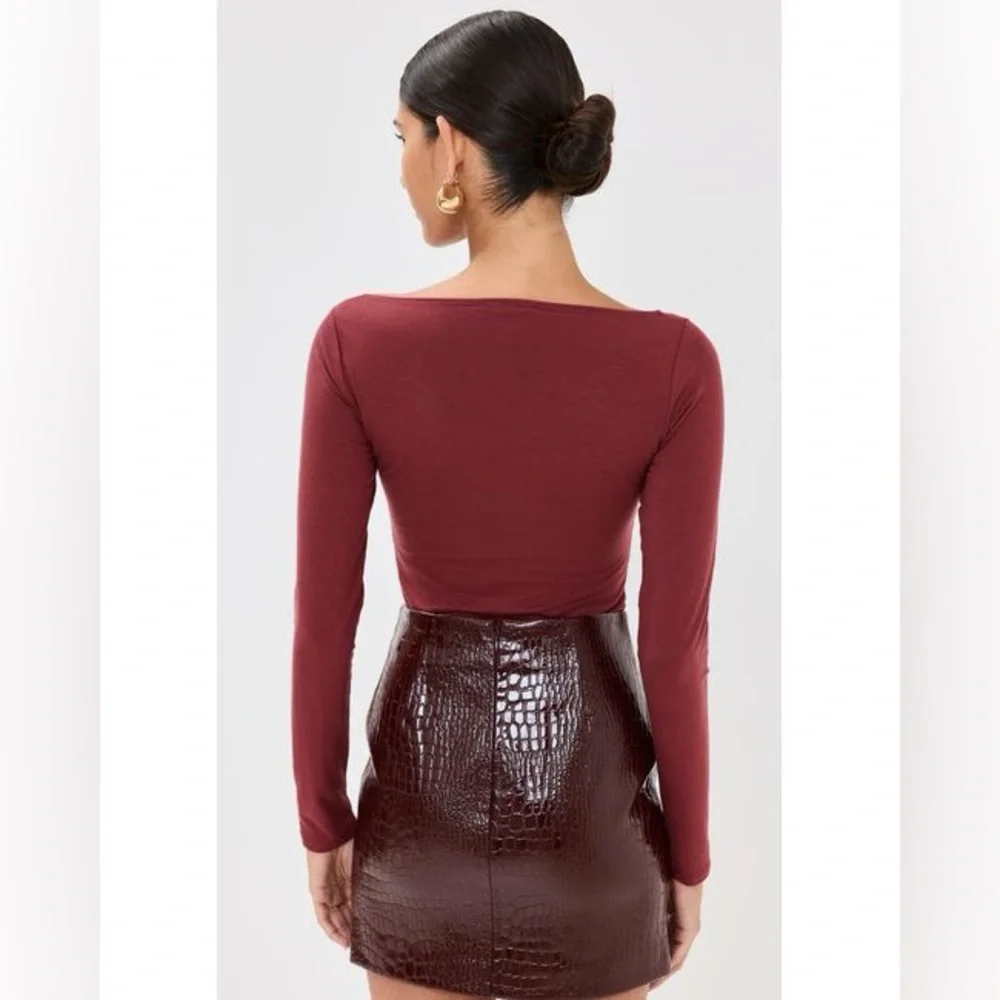 NWT reformation Wiley top in Chianti - size XS - Picture 3 of 5